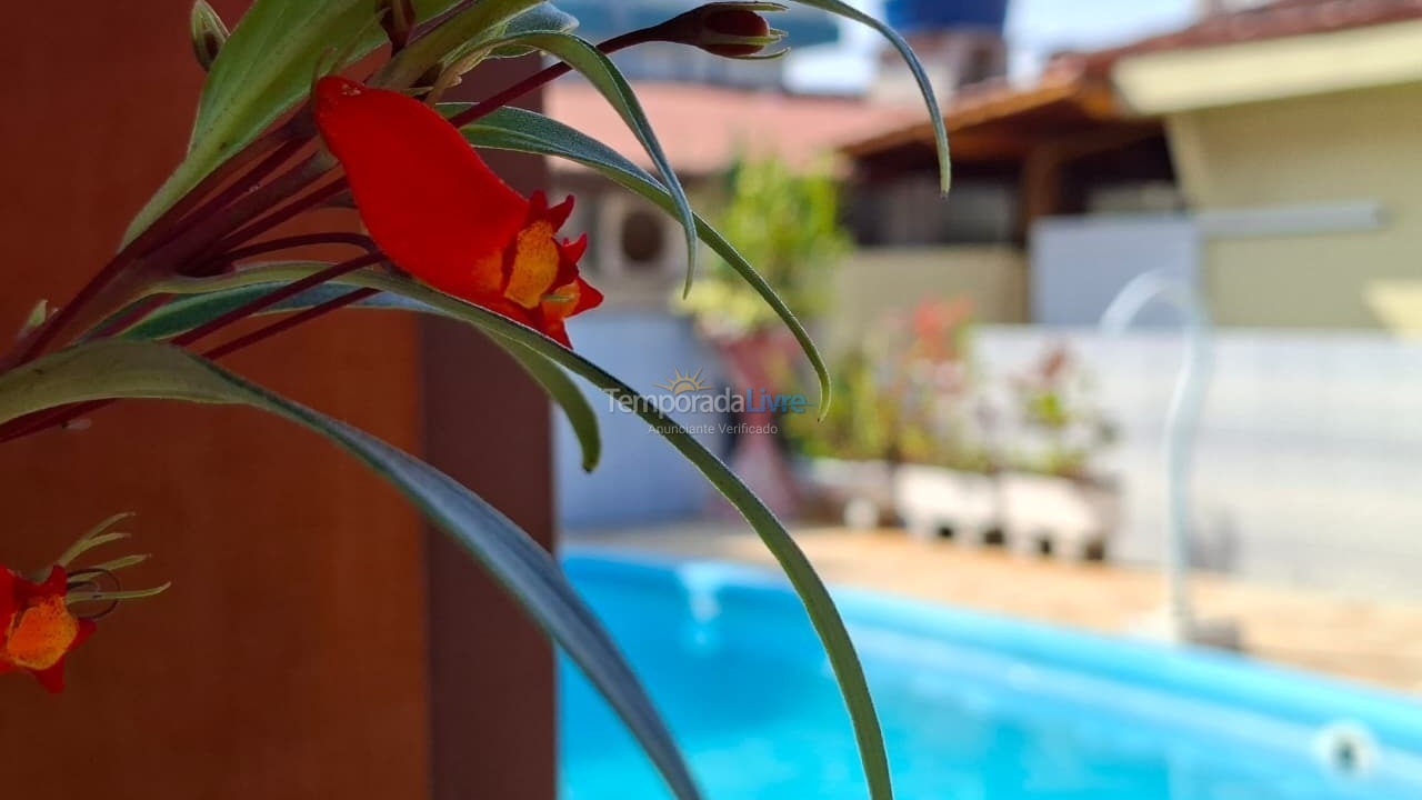 Casa para aluguel de temporada em Ubatuba (Praia das Toninhas)