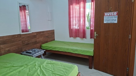 ESPAÇO P/ GRUPOS ATÉ 20 PESSOAS | PISCINA | TONINHAS