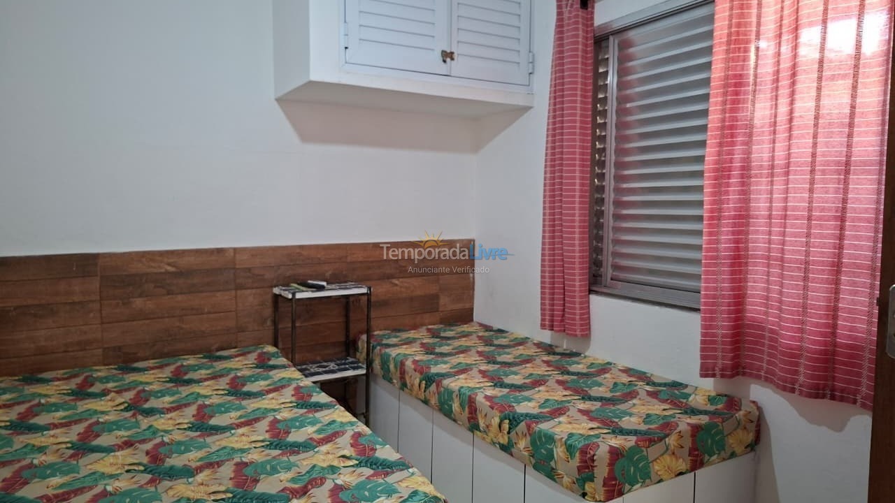 Casa para aluguel de temporada em Ubatuba (Praia das Toninhas)