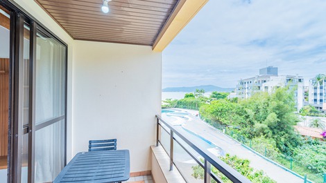 Apartamento de dos habitaciones en Merit Plaza.