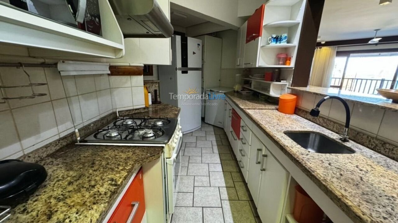 Apartment for vacation rental in Ubatuba (Praia Grande)