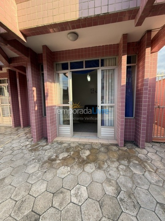 Apartamento para aluguel de temporada em São Francisco do Sul (Enseada)
