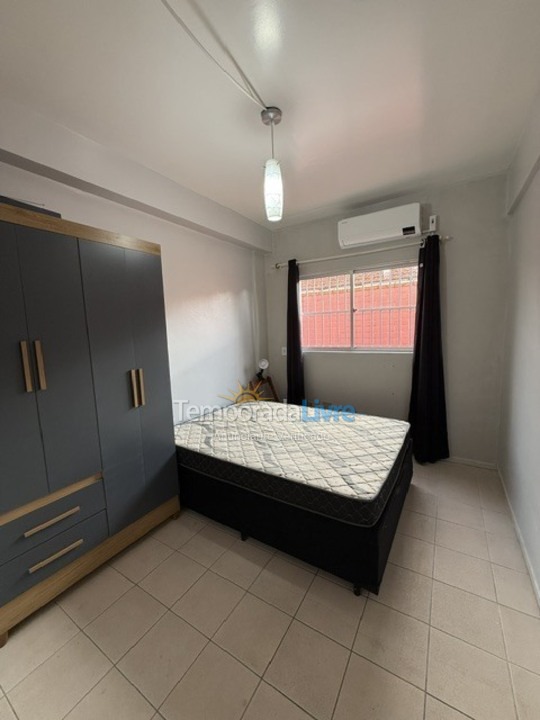Apartamento para aluguel de temporada em São Francisco do Sul (Enseada)