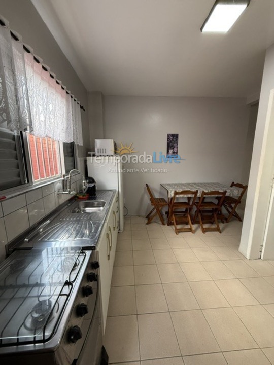 Apartamento para aluguel de temporada em São Francisco do Sul (Enseada)