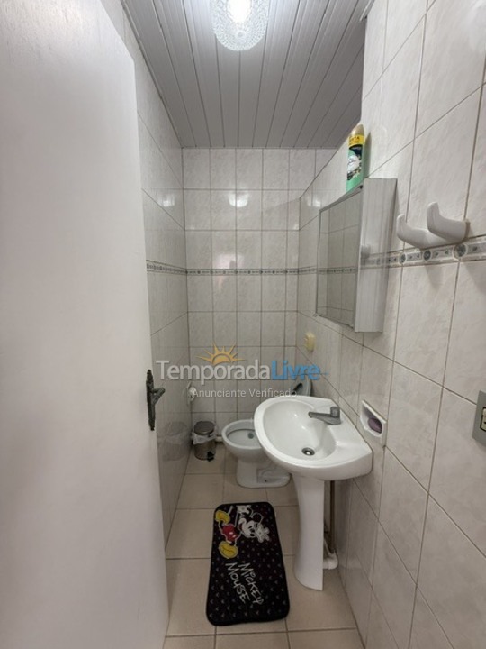 Apartamento para aluguel de temporada em São Francisco do Sul (Enseada)