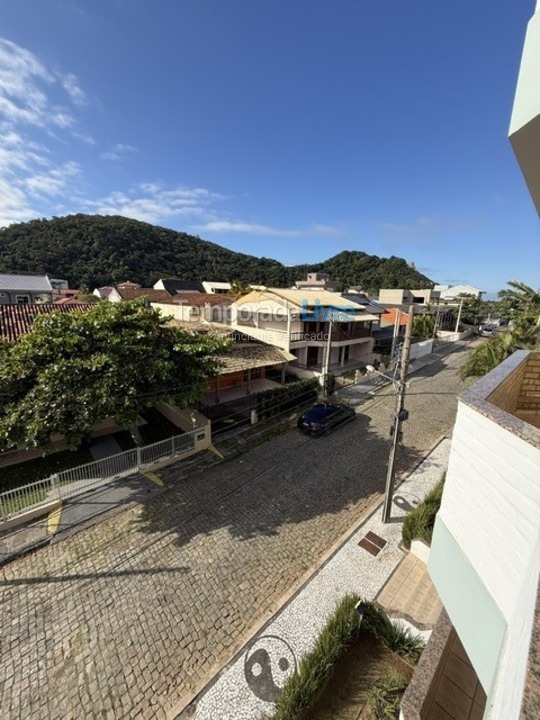 Apartamento para aluguel de temporada em São Francisco do Sul (Enseada)