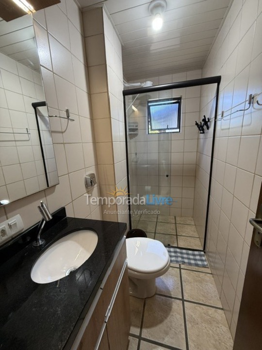 Apartamento para aluguel de temporada em São Francisco do Sul (Enseada)