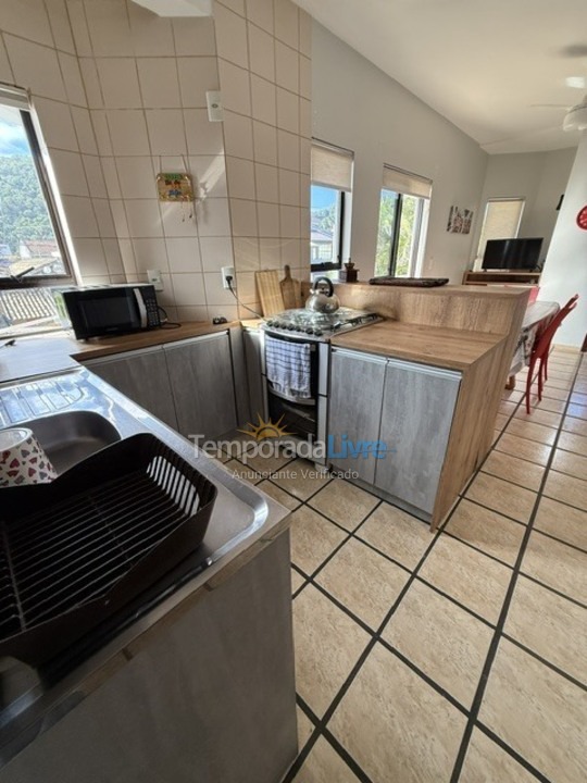 Apartamento para aluguel de temporada em São Francisco do Sul (Enseada)