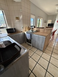 Ótimo apartamento na Prainha, 50m da prainha