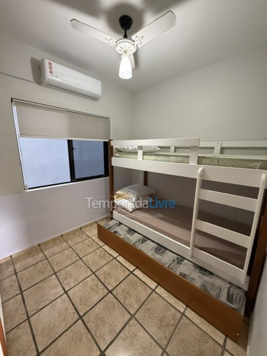 Apartamento para aluguel de temporada em São Francisco do Sul (Enseada)