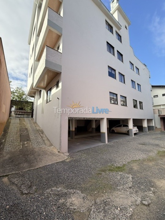 Apartamento para aluguel de temporada em São Francisco do Sul (Enseada)