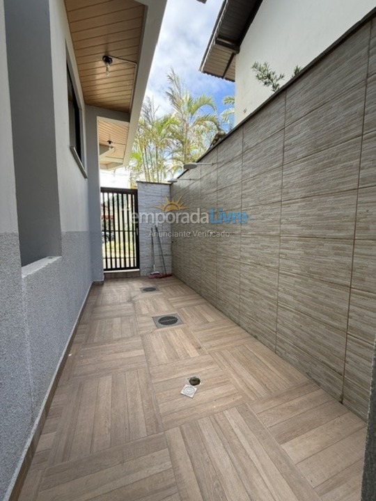 Apartamento para aluguel de temporada em São Francisco do Sul (Enseada)