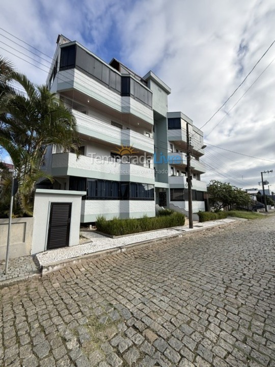 Apartamento para aluguel de temporada em São Francisco do Sul (Enseada)