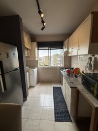 Beautiful Kitinete with AC, WI-FI, garage, 250m from Prainha