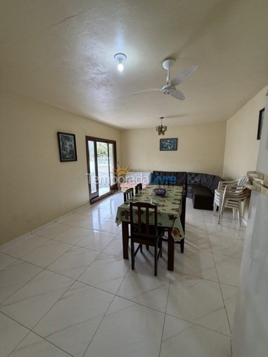 Casa para alquiler de vacaciones em São Francisco do Sul (Enseada)