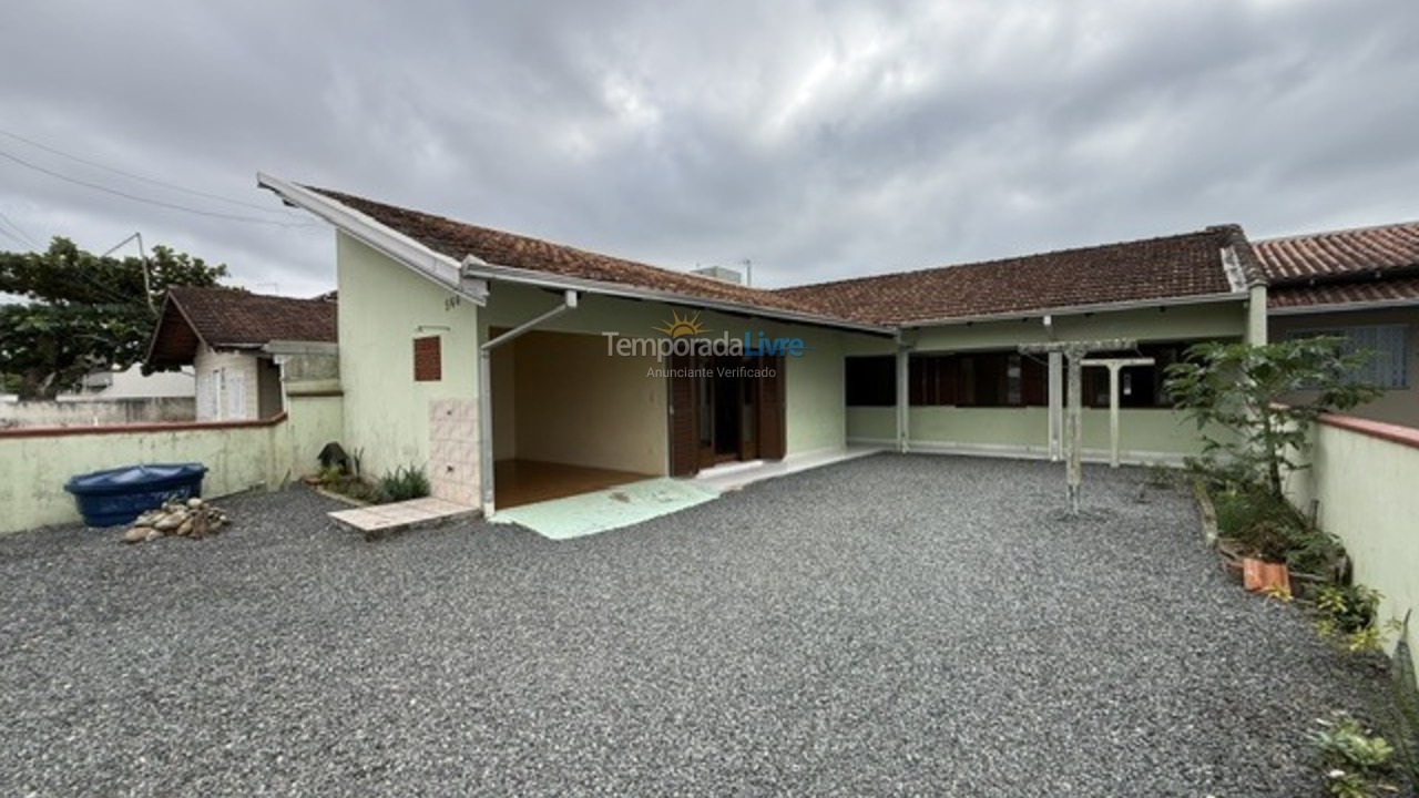 Casa para alquiler de vacaciones em São Francisco do Sul (Enseada)