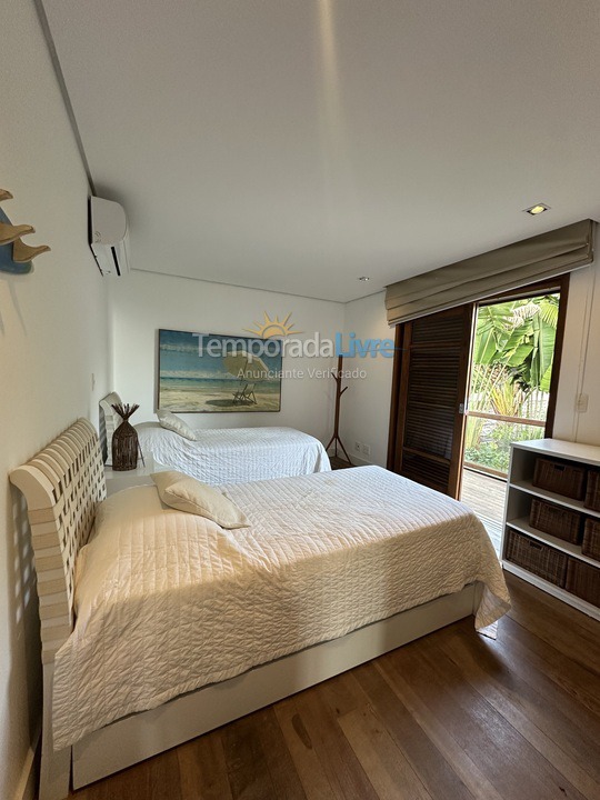 Casa para aluguel de temporada em São Sebastião (Barra do Sahy)