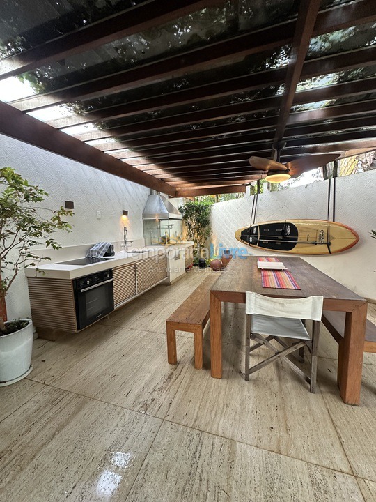 Casa para aluguel de temporada em São Sebastião (Barra do Sahy)