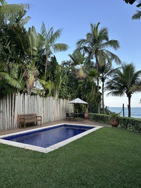 Propriedade Exclusiva à Beira-Mar na praia da Barra do Sahy
