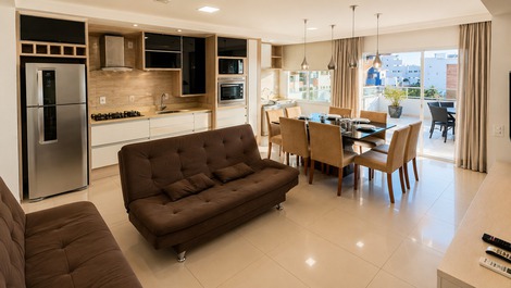 Beautiful penthouse with ocean views in Canasvieiras.
