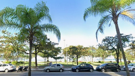 Visão em frente ao prédio
