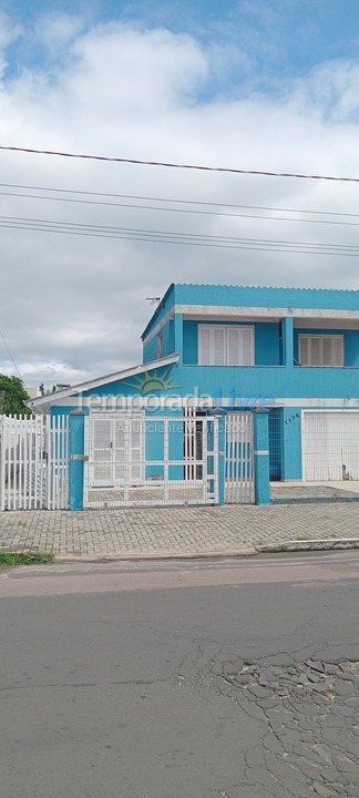 Casa para aluguel de temporada em Capão da Canoa (Zona Nova)