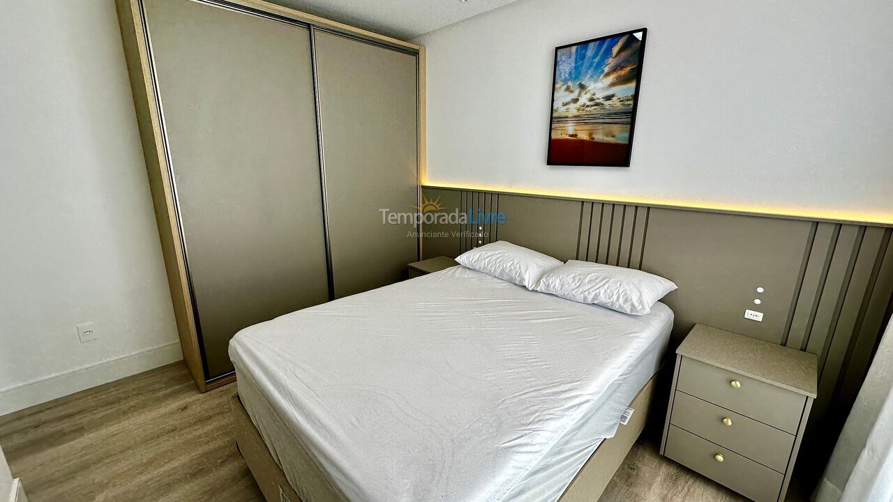 Apartment for vacation rental in Bombinhas (Praia de Bombas)