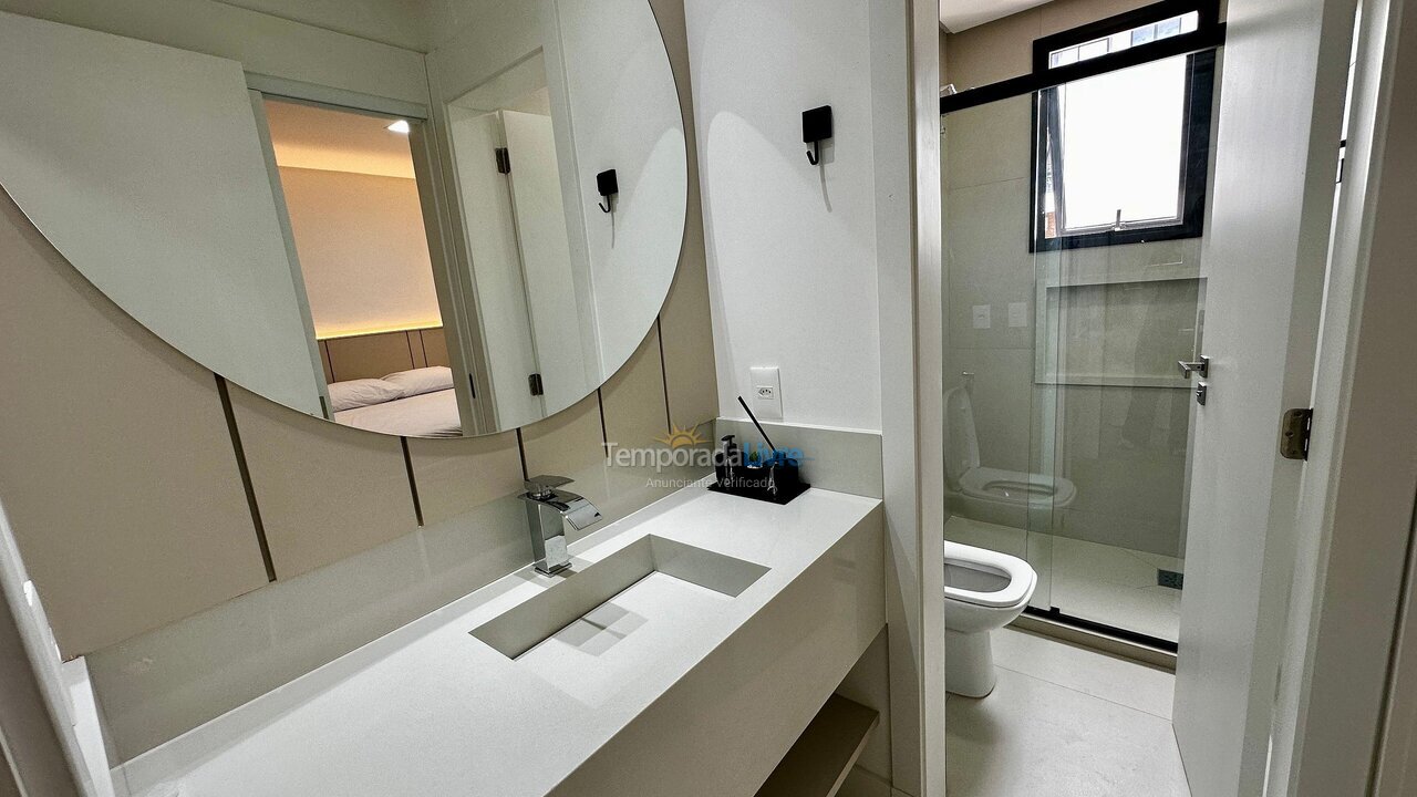 Apartment for vacation rental in Bombinhas (Praia de Bombas)
