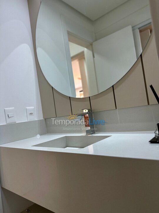 Apartment for vacation rental in Bombinhas (Praia de Bombas)
