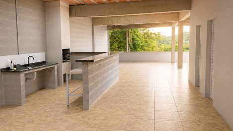 Party hall with pool and barbecue in Jarinu