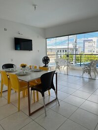 Close to the waterfront, 14 people, air conditioning and garage