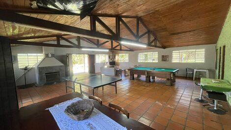🌴 Country house in Mogi with pool and hot tub for events and relaxation