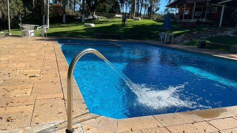 🌴 Country house in Mogi with pool and hot tub for events and relaxation