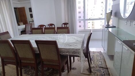 4 habitaciones, 2 suites, 2 estacionamientos | Meia Praia