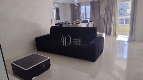 4 bedrooms, 2 suites, 2 parking spaces | Meia Praia