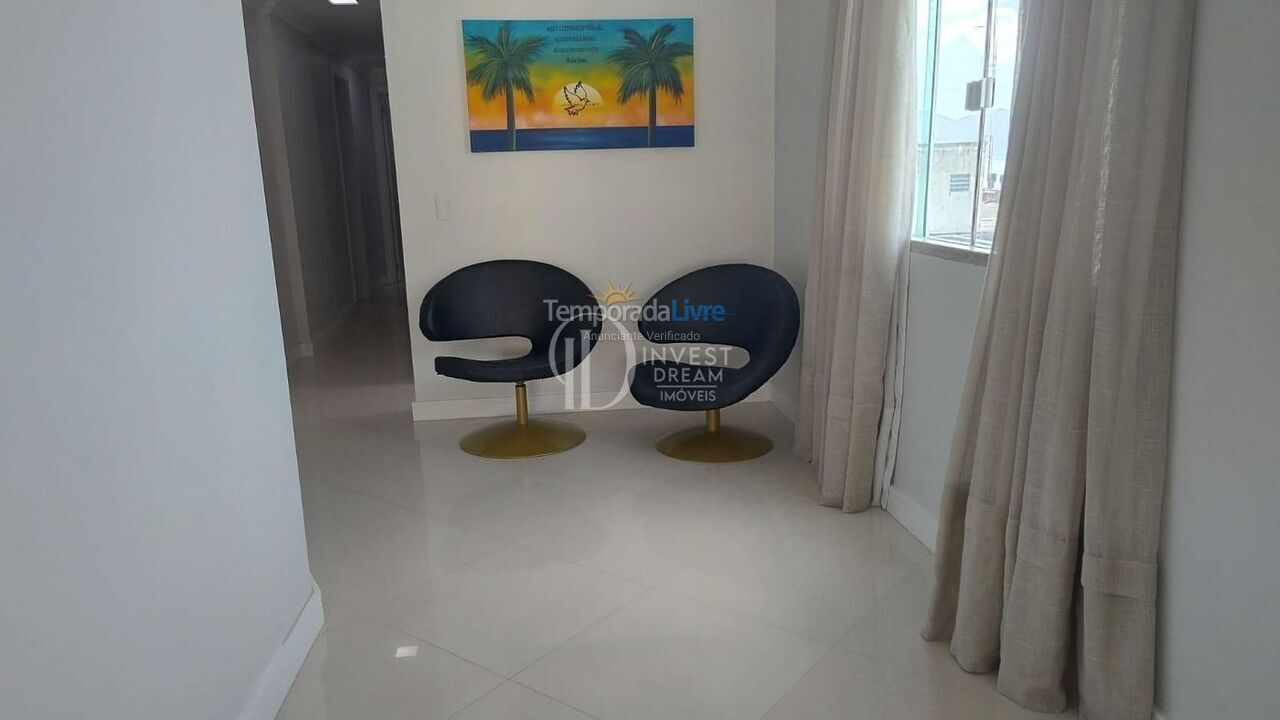 Apartment for vacation rental in Itapema (Meia Praia)