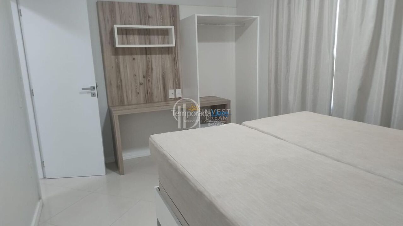 Apartment for vacation rental in Itapema (Meia Praia)