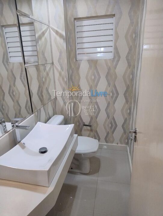 Apartment for vacation rental in Itapema (Meia Praia)
