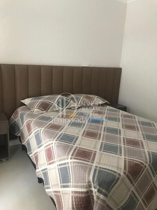 Apartamento para aluguel de temporada em Itapema (Centro)