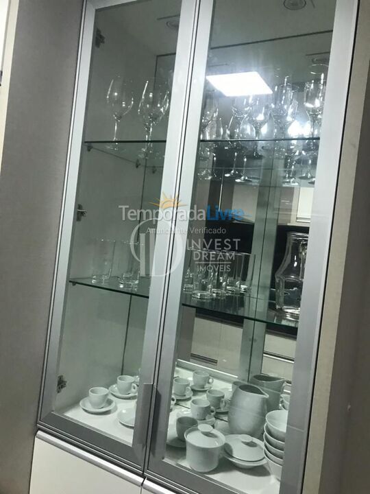 Apartamento para aluguel de temporada em Itapema (Centro)