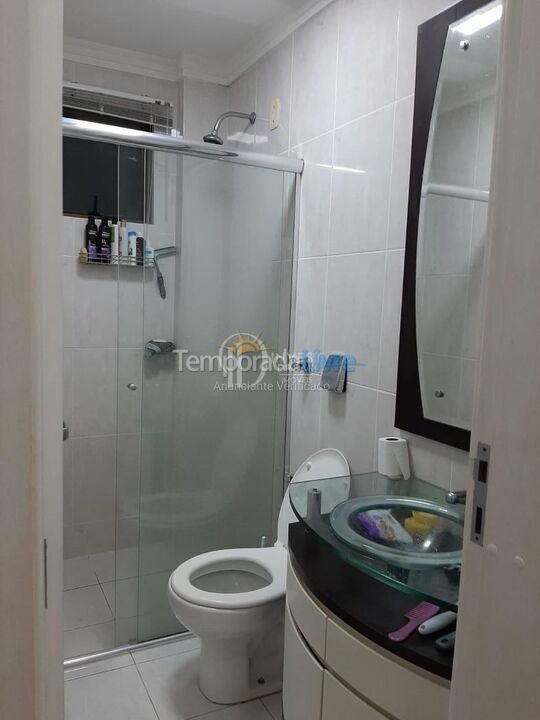 Apartamento para aluguel de temporada em Itapema (Meia Praia)