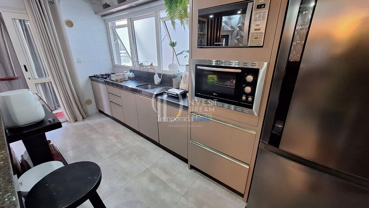 Apartamento para aluguel de temporada em Itapema (Centro)