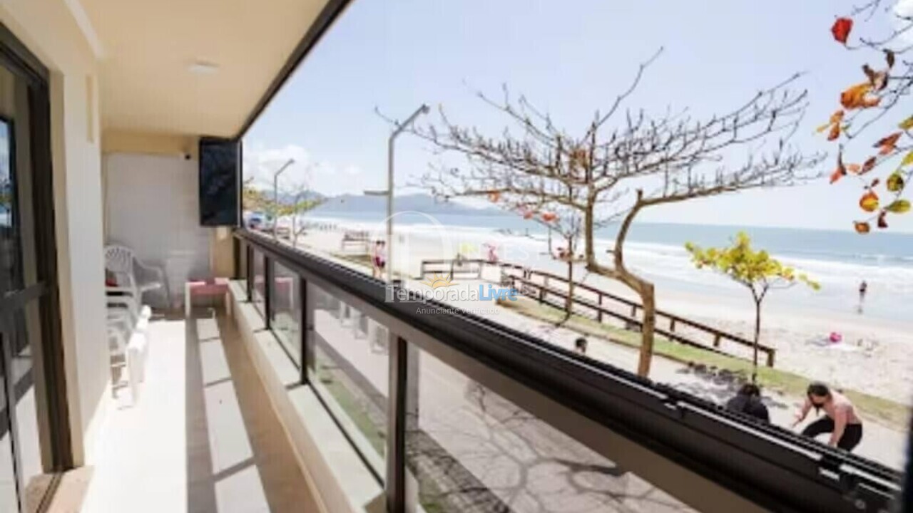Apartment for vacation rental in Itapema (Meia Praia)