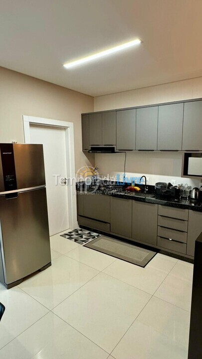 Apartamento para alquiler de vacaciones em Porto Belo (Perequê)