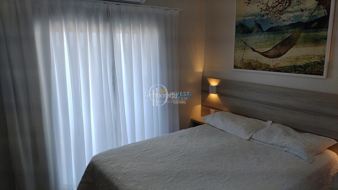 Apartment for vacation rental in Itapema (Meia Praia)