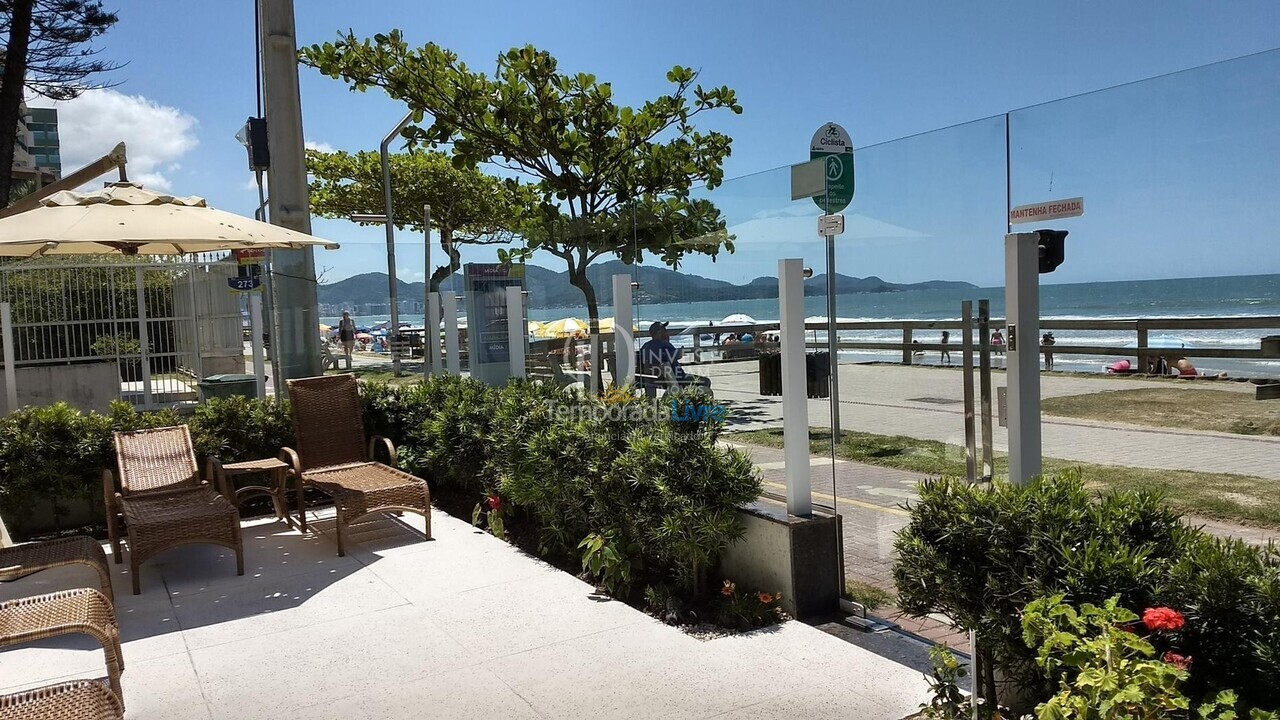Apartment for vacation rental in Itapema (Meia Praia)