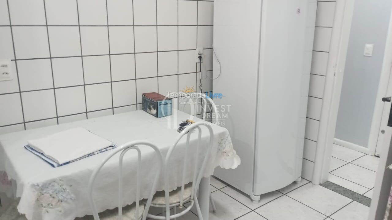 Apartment for vacation rental in Itapema (Centro)