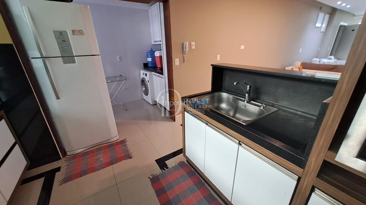 Apartment for vacation rental in Itapema (Meia Praia)
