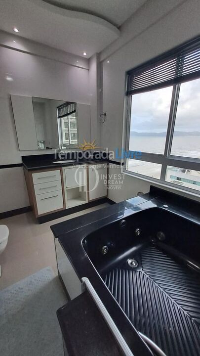Apartment for vacation rental in Itapema (Meia Praia)