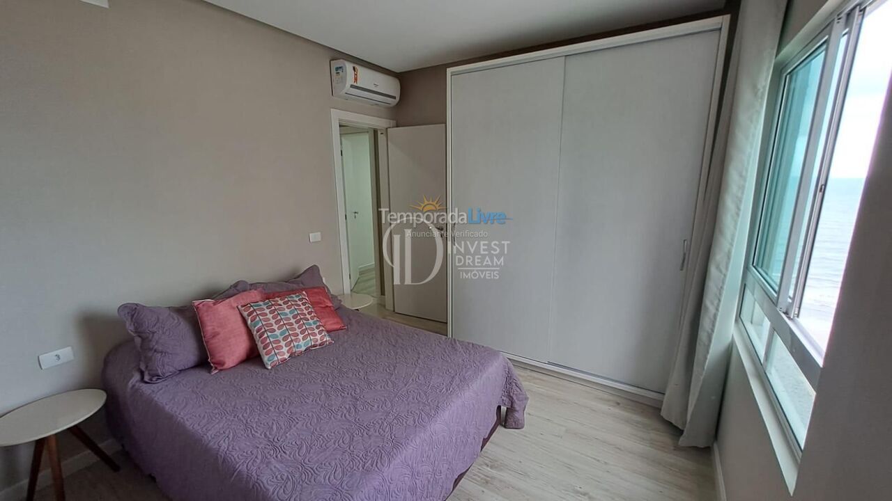 Apartment for vacation rental in Itapema (Meia Praia)